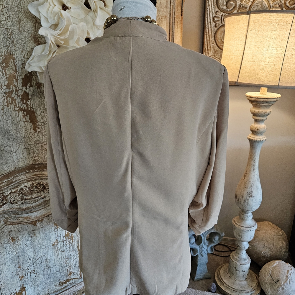 Rachel Zoe Light Beige Open-Front Blazer - Picture 5 of 10